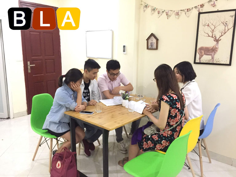 Hoc gia su tieng Duc theo nhom 1