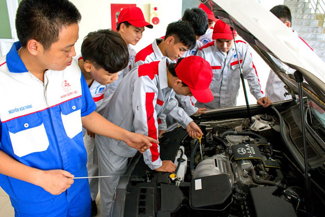 trung tam tu van du hoc nghe duc tai vinh phuc